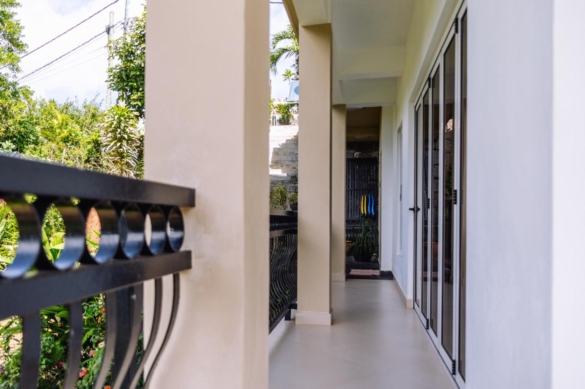 South Hill Villa Anse Royale Buitenkant foto